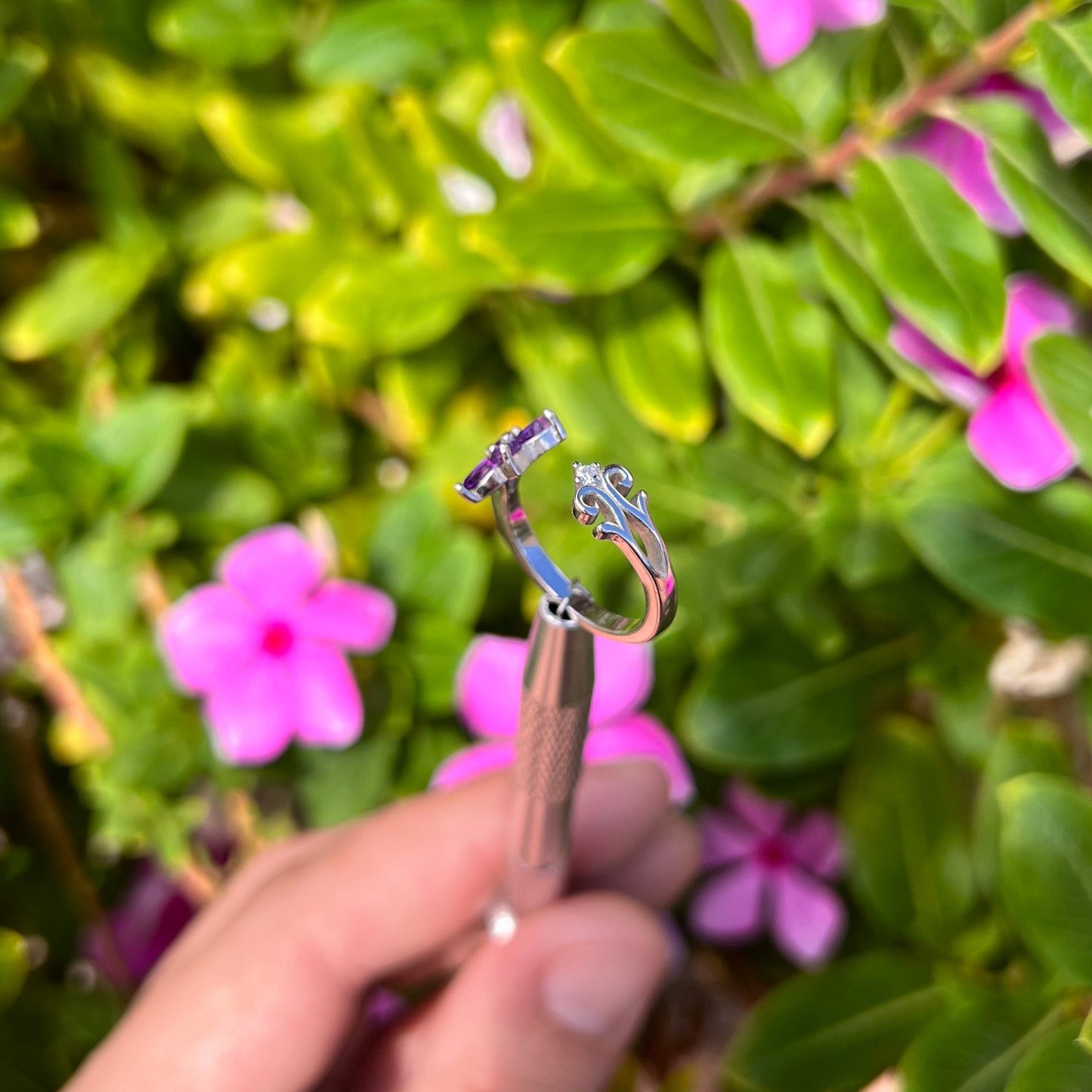 Flor de Ametista – Anel Ajustável em Prata de Lei 925