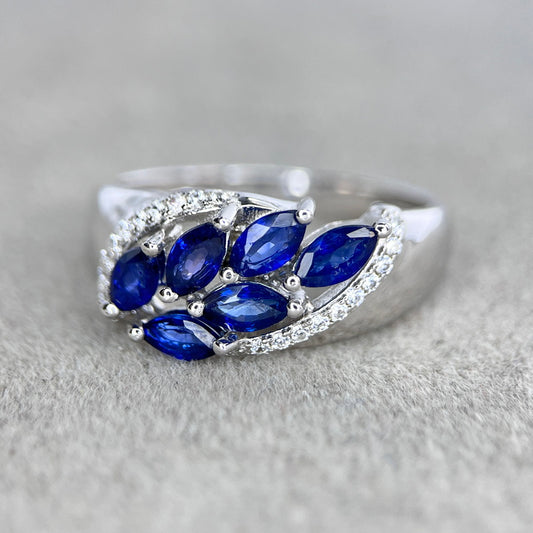 Midnight Gaze – Bague en argent 925 avec saphirs naturels