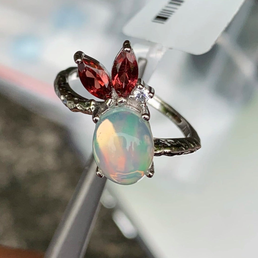 Alma de Llama – Anel de Opala Natural e Granada em Prata 925