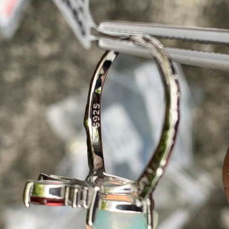 Alma de Llama – Anel de Opala Natural e Granada em Prata 925