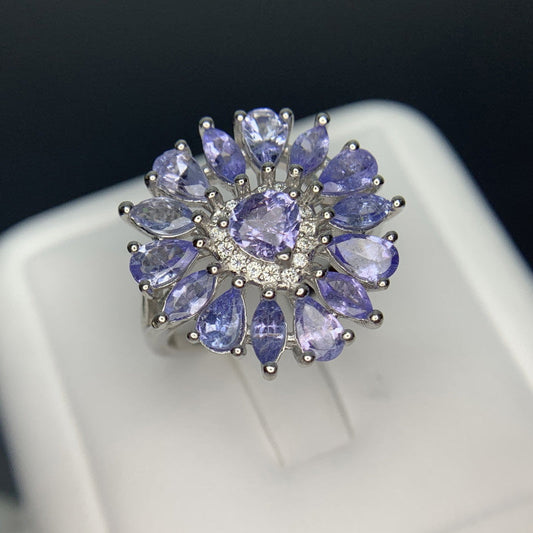 Flor de Neblina – Anillo de Tanzanitas Naturales en Plata 925