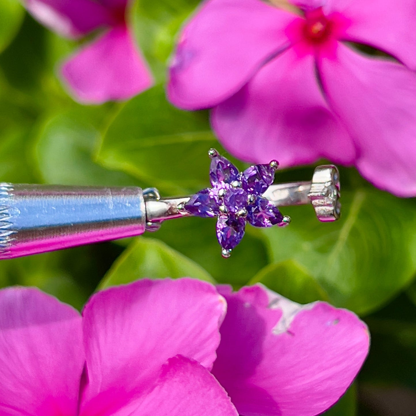 Flor de Ametista – Anel Ajustável em Prata de Lei 925