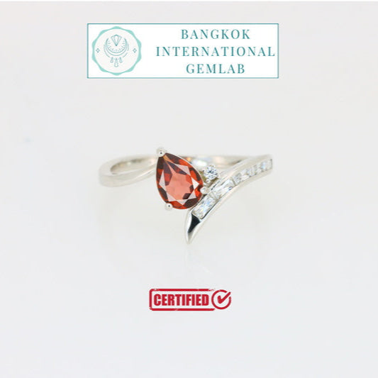 Bague Flamme sereine en argent 925 avec grenat naturel de Tanzanie