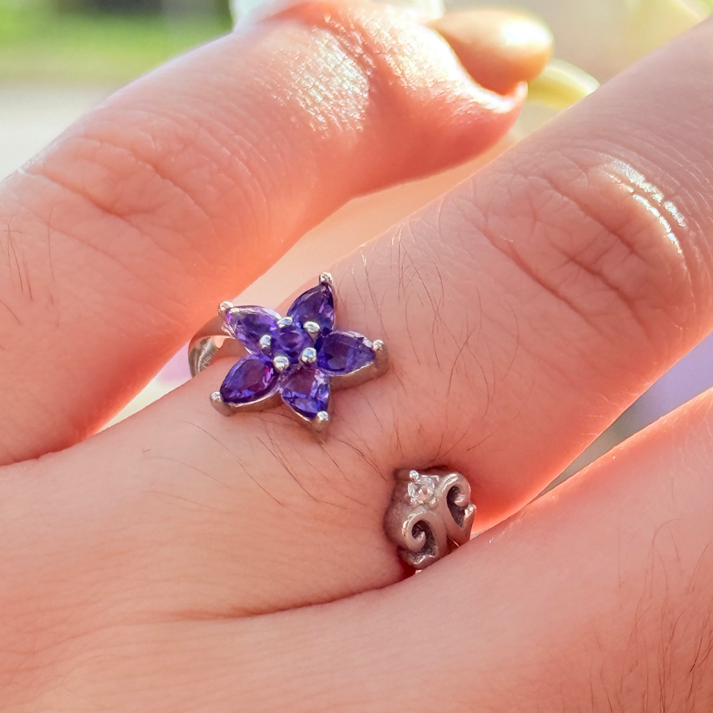 Flor de Ametista – Anel Ajustável em Prata de Lei 925