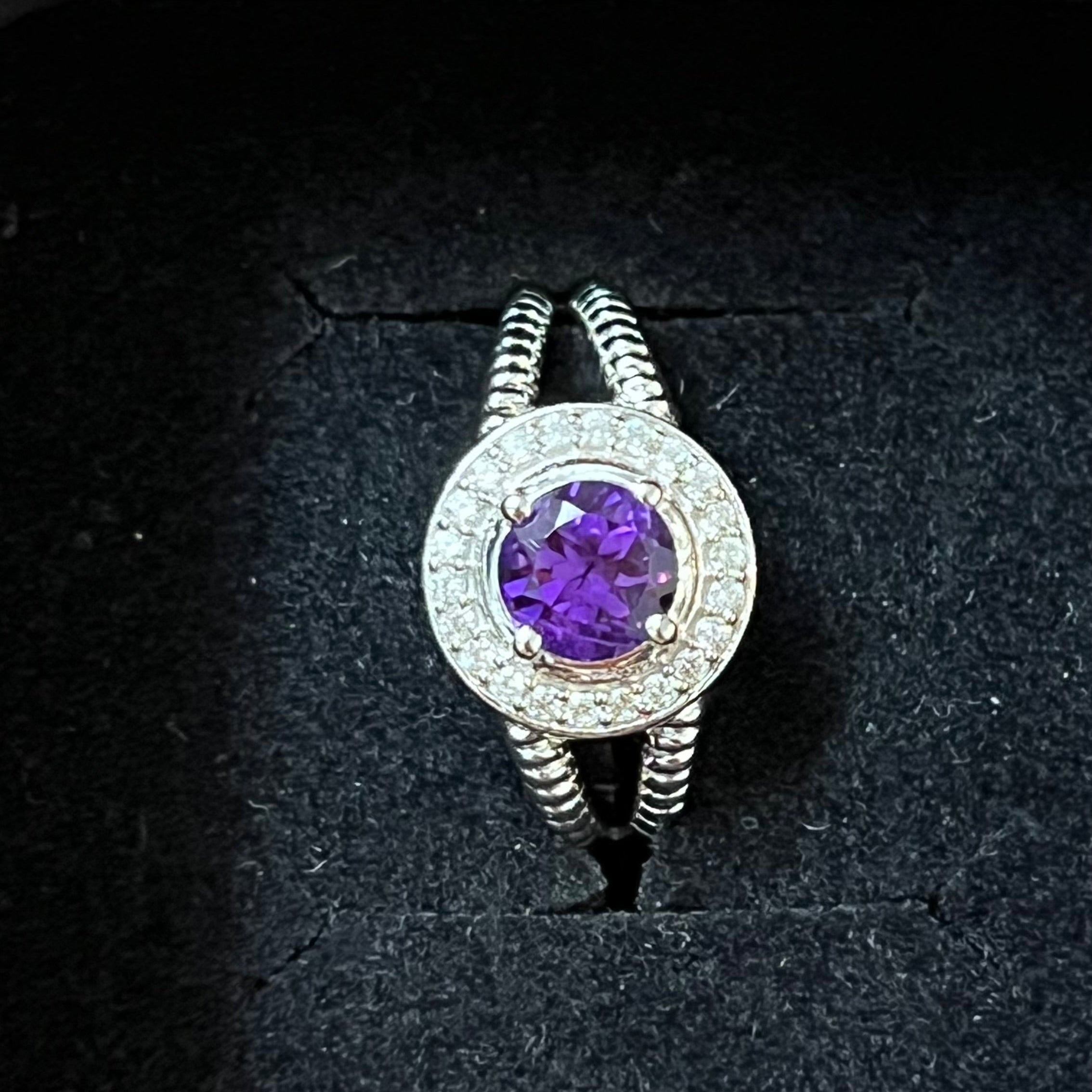 Violet Crown – Anel em Prata 925 Banhado a Ródio com Ametista Natural