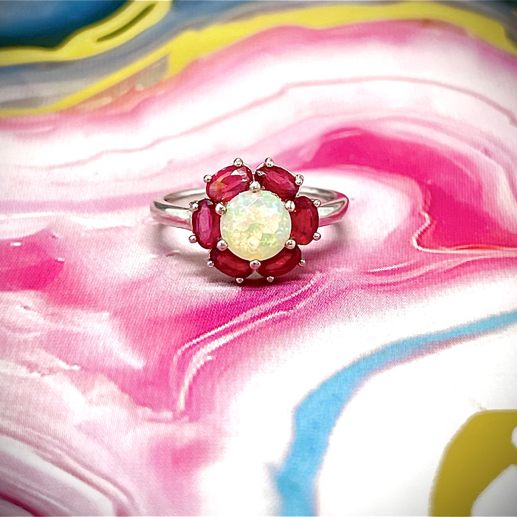 Flor de Fogo – Anel de Prata 925 com Opala e Rubi Natural