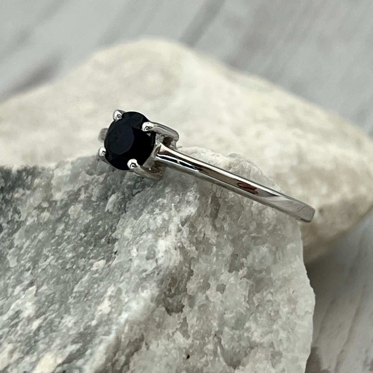 Paris Night – Argent 925 rhodié et saphir bleu