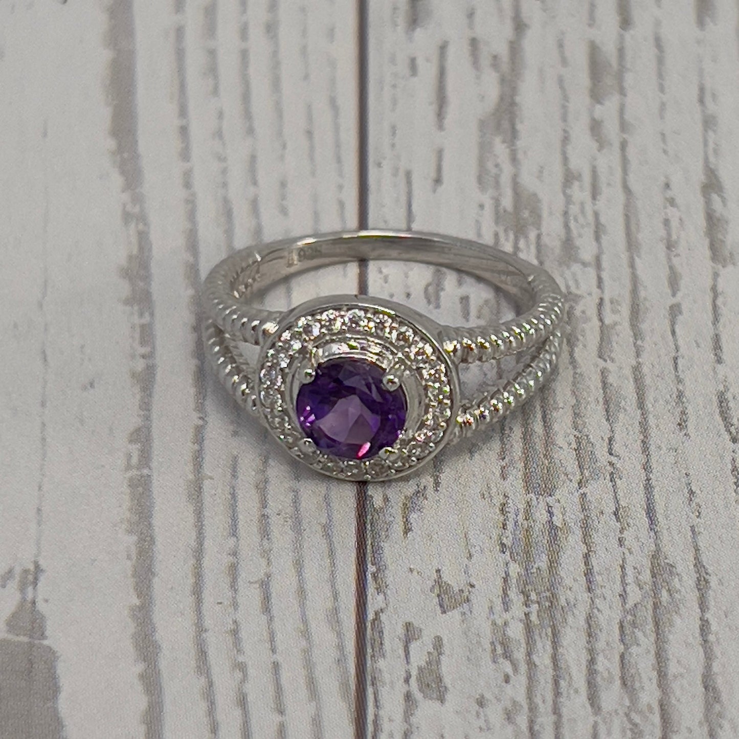 Couronne violette – Bague en argent 925 rhodié avec améthyste naturelle