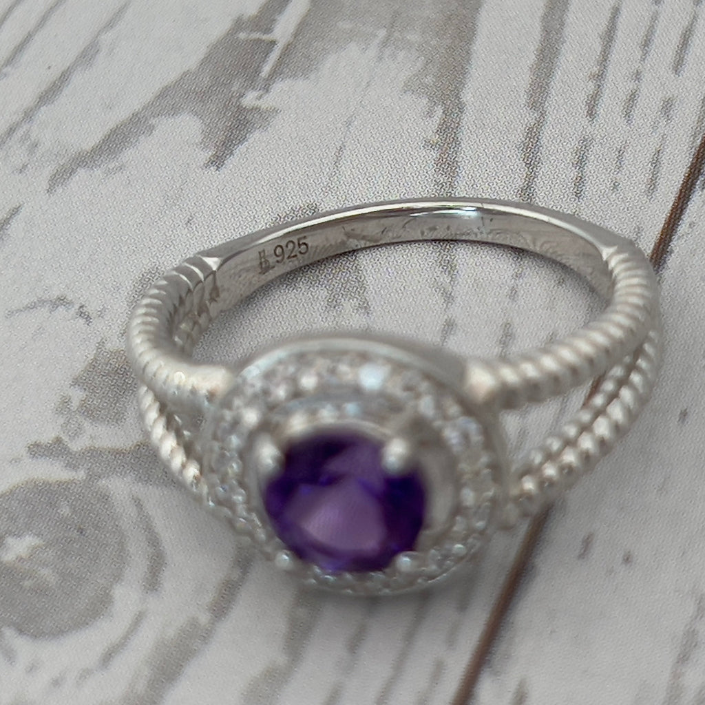 Violet Crown – Anel em Prata 925 Banhado a Ródio com Ametista Natural