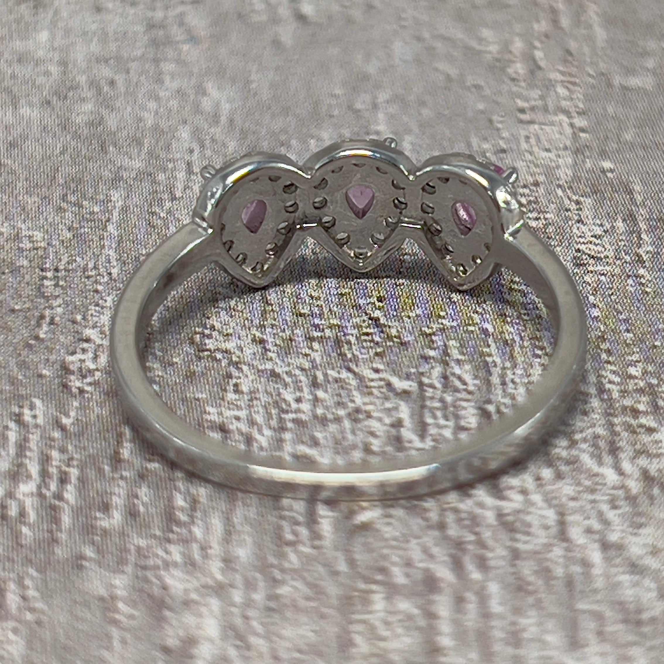 Pinky Dawn – Anel de Prata 925 com Safiras Padparadscha Naturais do Sri Lanka