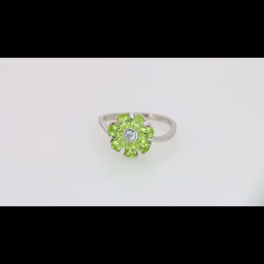 Anillo Flor de Peridoto Natural en Plata 925 Certificada